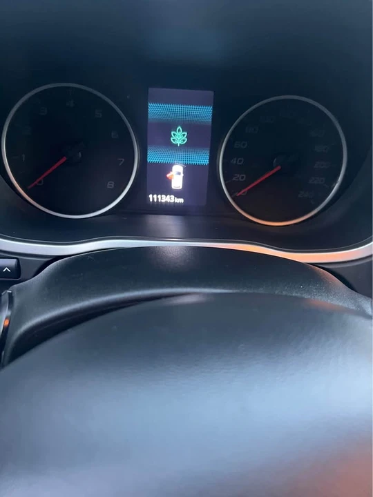2018 Mitsubishi Eclipse Cross - Image 12 of 14