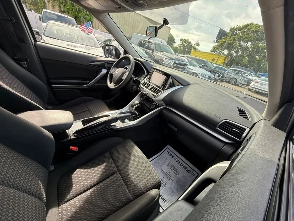 2018 Mitsubishi Eclipse Cross - Image 4 of 11