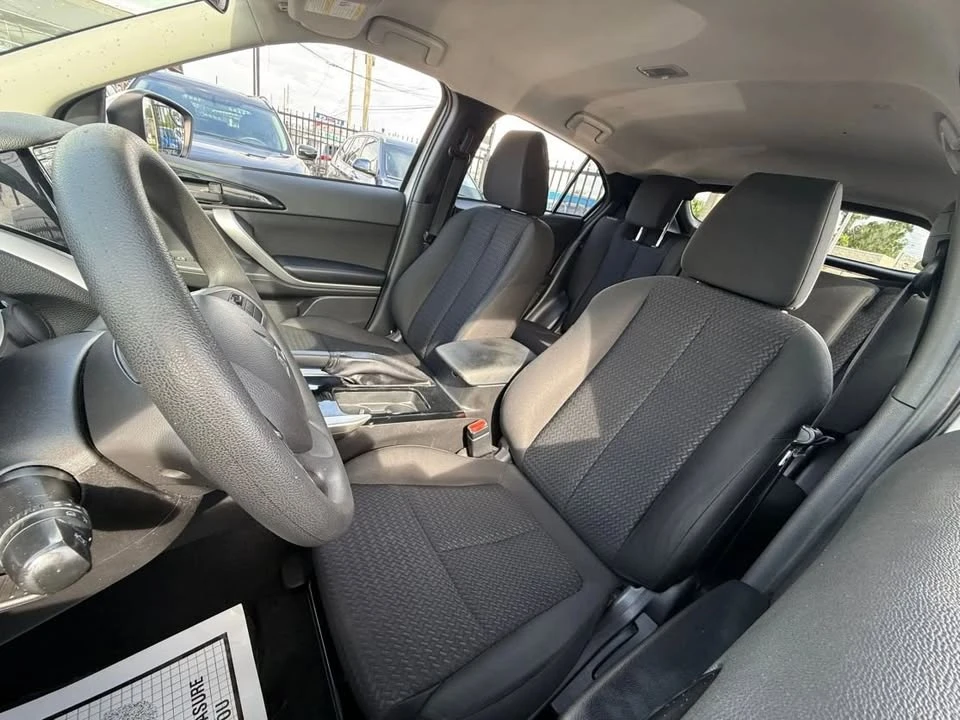 2018 Mitsubishi Eclipse Cross - Image 7 of 11
