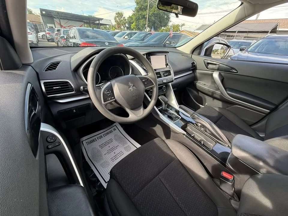 2018 Mitsubishi Eclipse Cross - Image 3 of 11