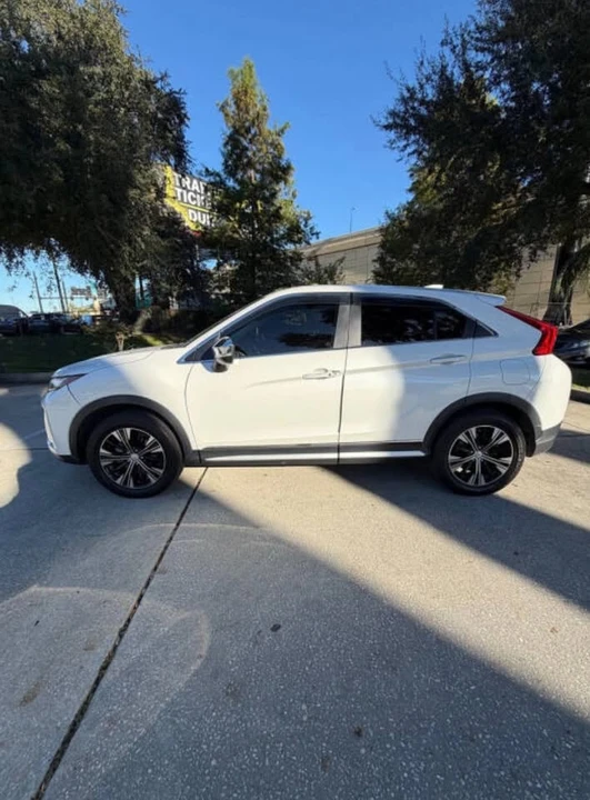 2018 Mitsubishi Eclipse Cross - Image 7 of 16