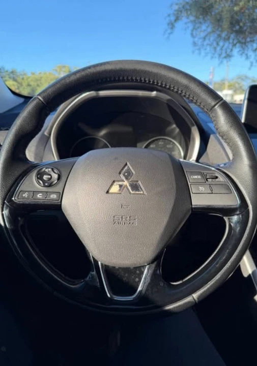 2018 Mitsubishi Eclipse Cross - Image 14 of 16