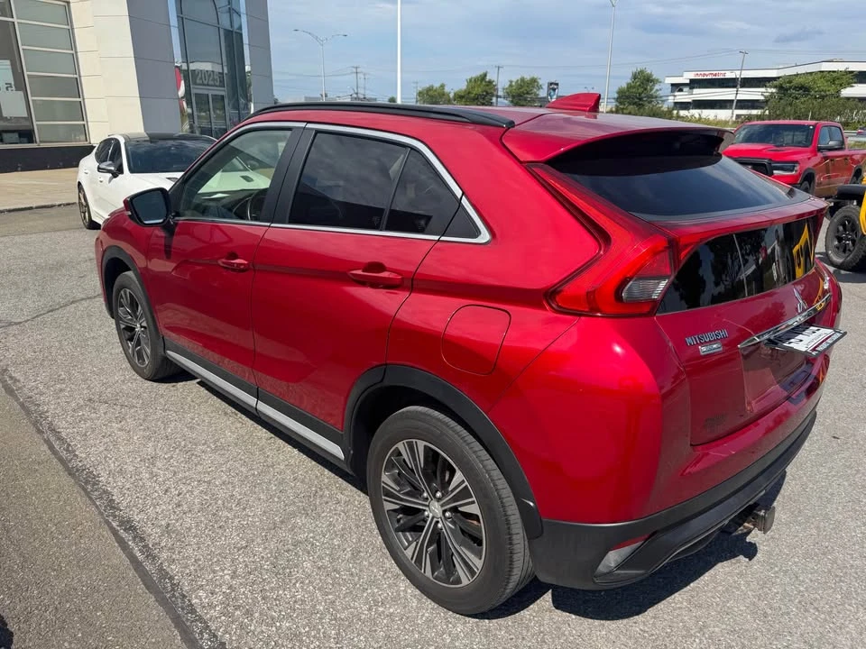 2018 Mitsubishi Eclipse Cross - Image 2 of 12