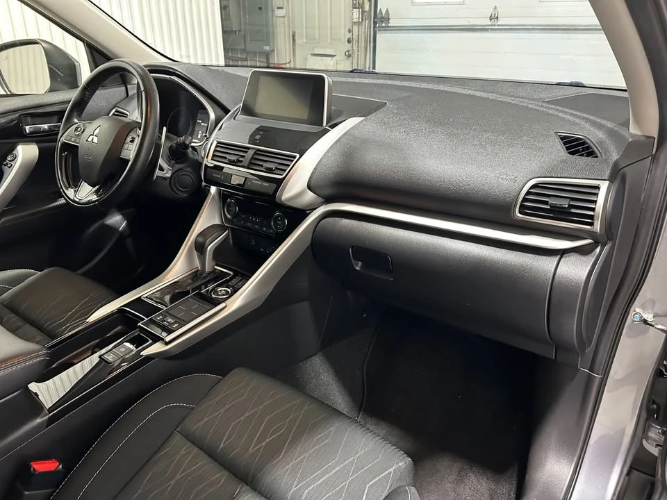 2018 Mitsubishi Eclipse Cross - Image 19 of 19