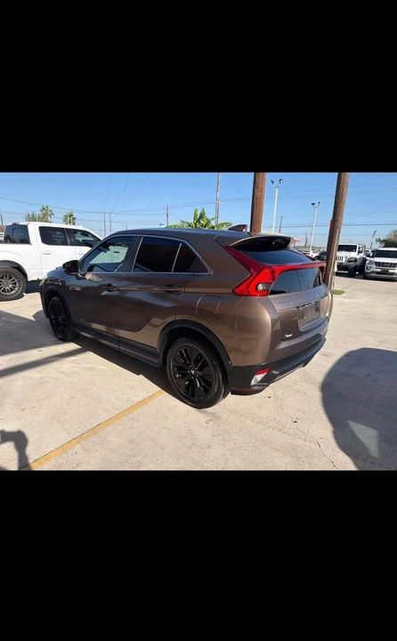 2018 Mitsubishi Eclipse Cross - Image 5 of 14