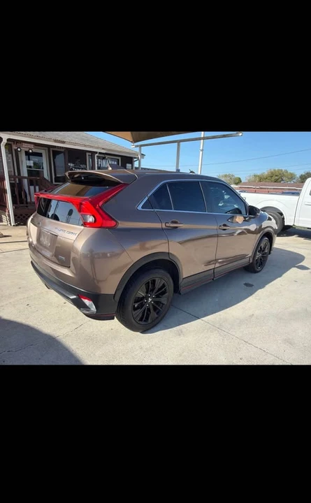 2018 Mitsubishi Eclipse Cross - Image 8 of 14