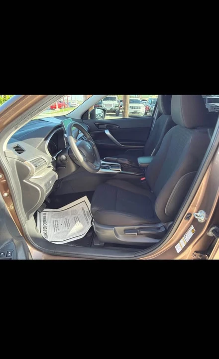 2018 Mitsubishi Eclipse Cross - Image 10 of 14