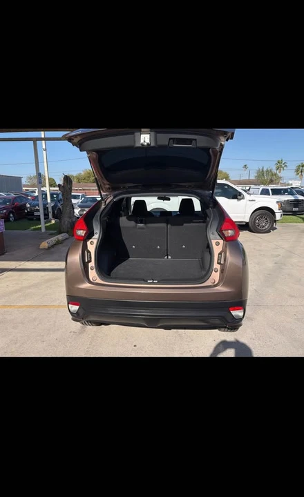 2018 Mitsubishi Eclipse Cross - Image 7 of 14