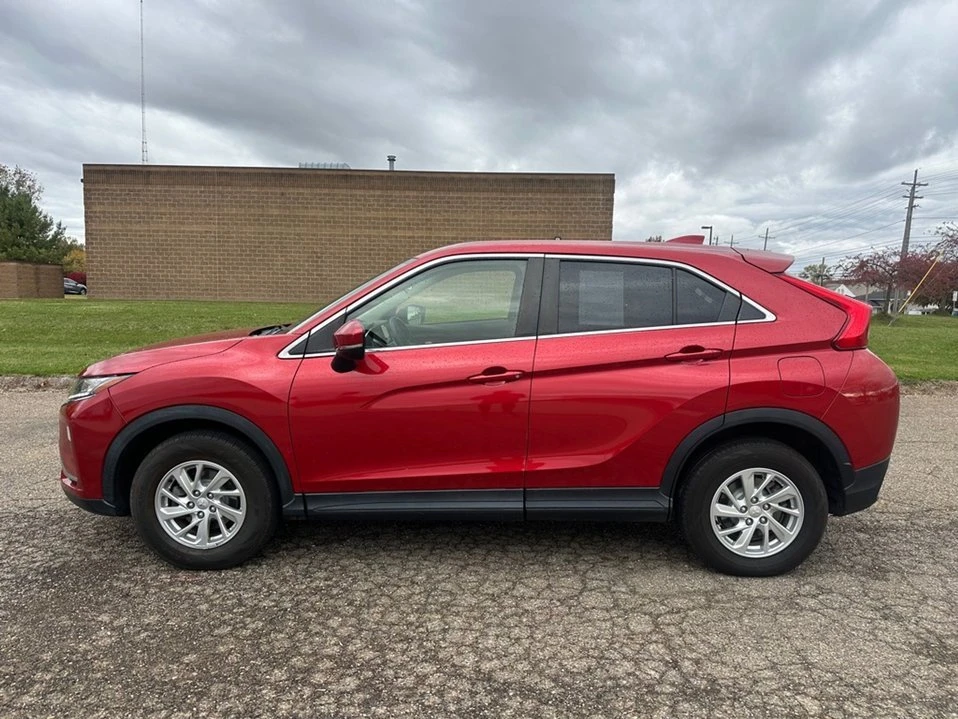 2018 Mitsubishi Eclipse Cross - Image 2 of 18