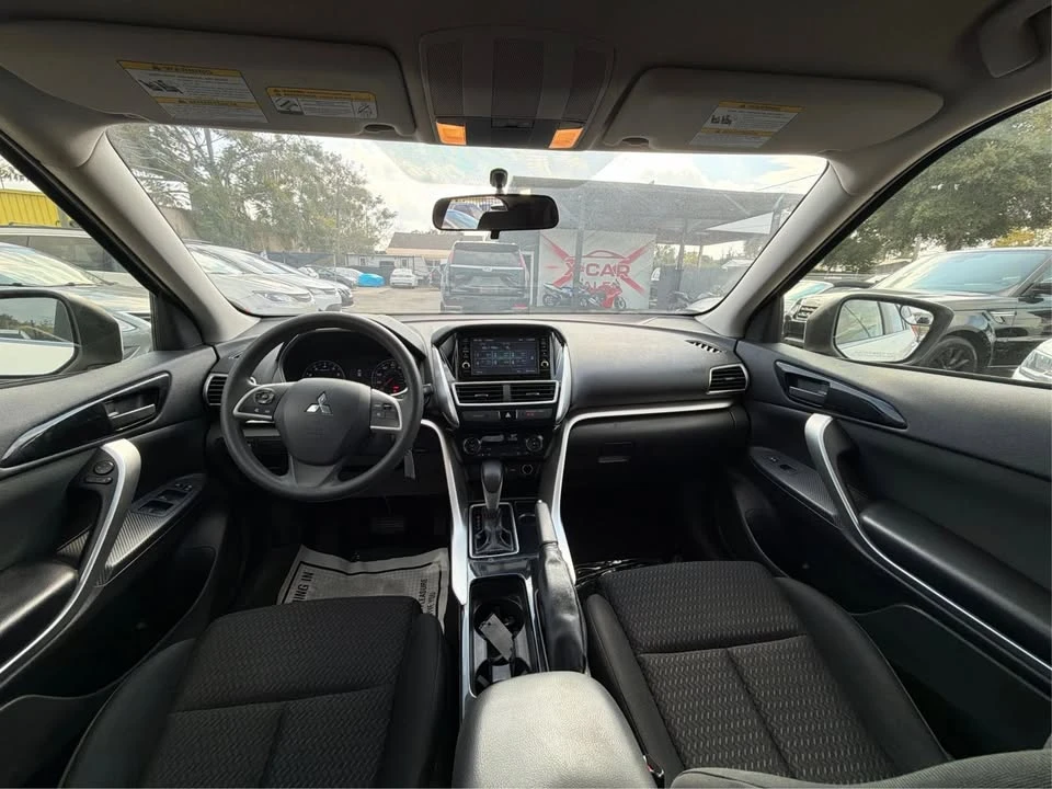 2018 Mitsubishi Eclipse Cross - Image 4 of 14
