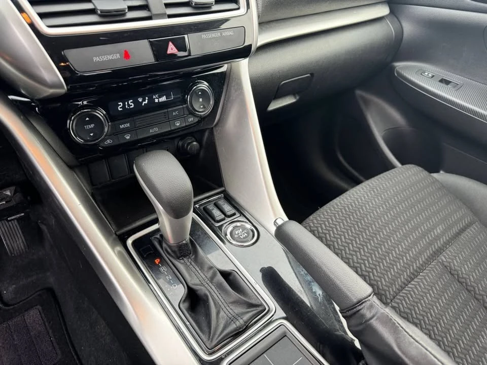 2018 Mitsubishi Eclipse Cross - Image 15 of 20