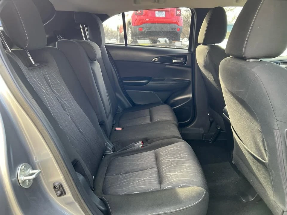 2018 Mitsubishi Eclipse Cross - Image 10 of 16