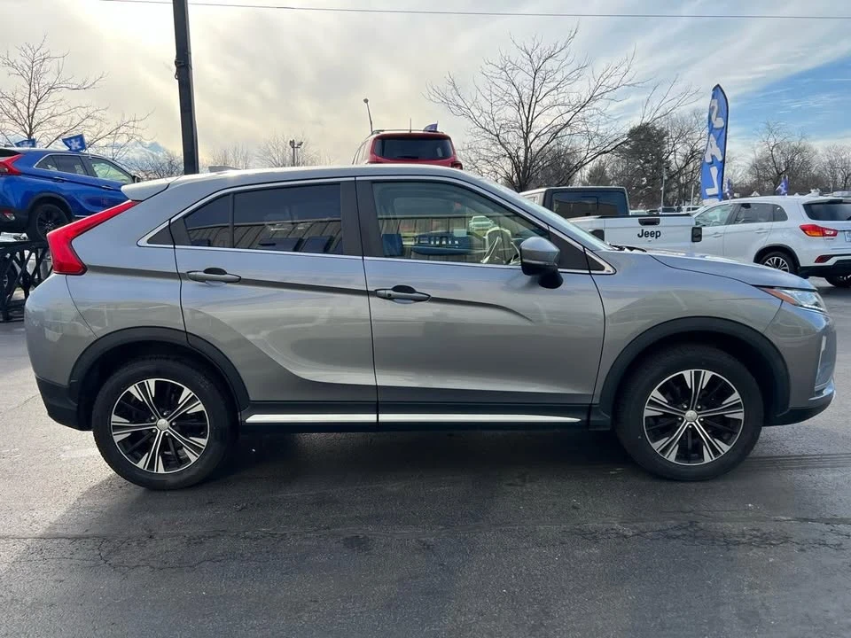 2018 Mitsubishi Eclipse Cross - Image 5 of 16