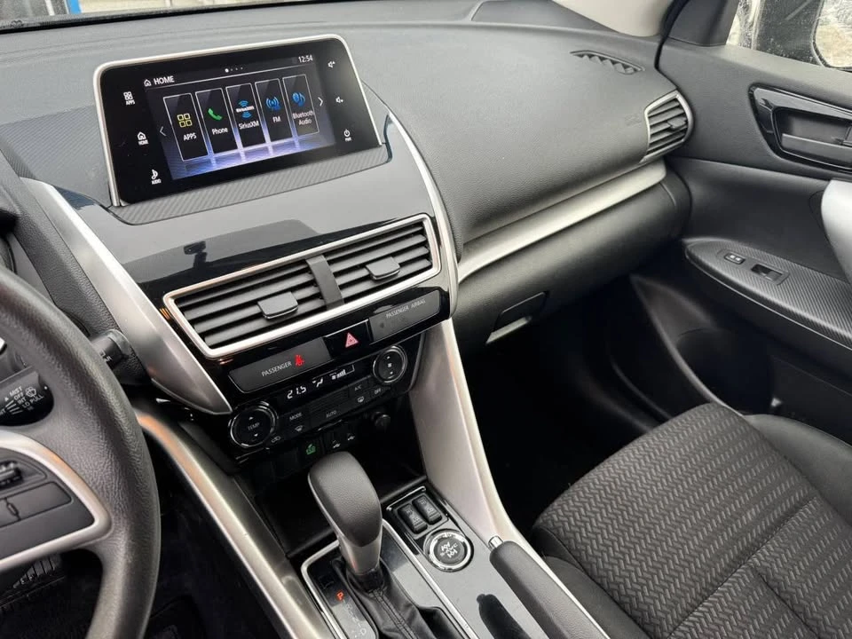 2018 Mitsubishi Eclipse Cross - Image 13 of 20