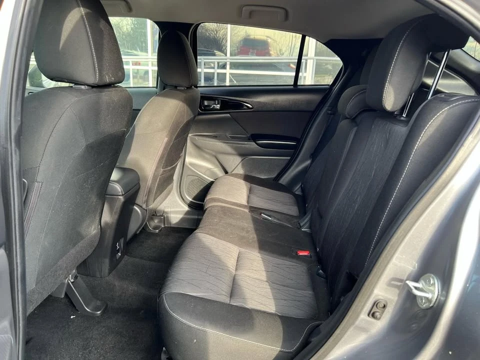 2018 Mitsubishi Eclipse Cross - Image 9 of 16