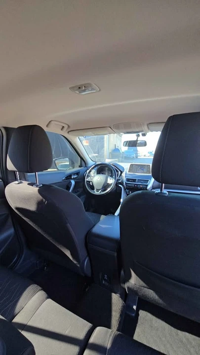 2018 Mitsubishi Eclipse Cross - Image 11 of 19
