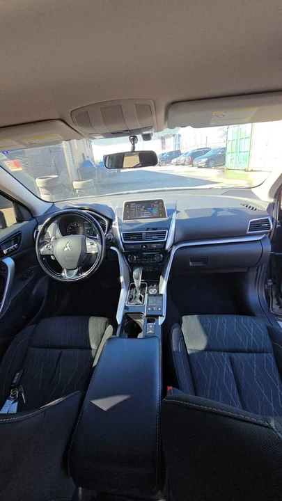 2018 Mitsubishi Eclipse Cross - Image 12 of 19