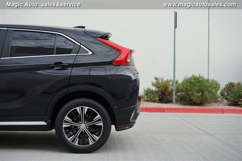 2018 Mitsubishi Eclipse Cross - Image 8 of 19