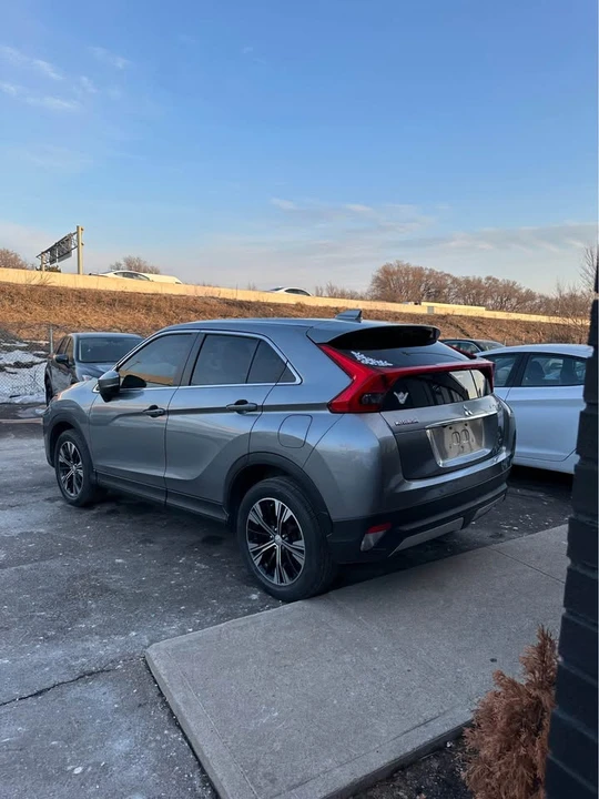 2018 Mitsubishi Eclipse Cross - Image 4 of 18