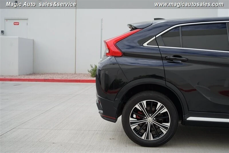 2018 Mitsubishi Eclipse Cross - Image 10 of 19