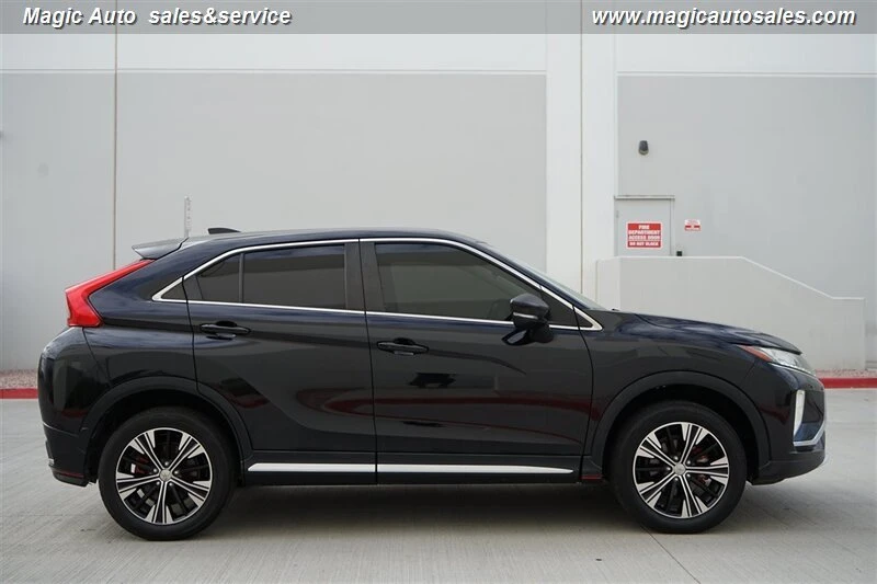 2018 Mitsubishi Eclipse Cross - Image 9 of 19