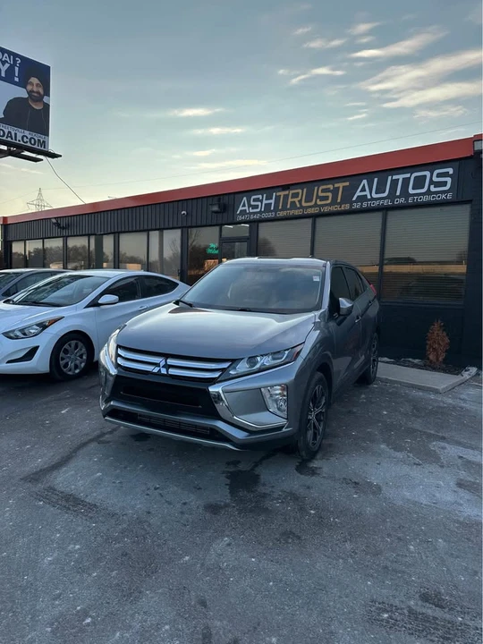 2018 Mitsubishi Eclipse Cross - Image 2 of 18