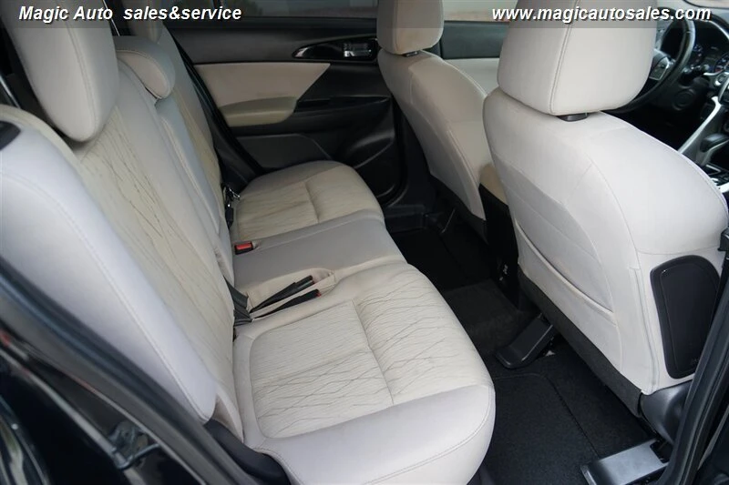 2018 Mitsubishi Eclipse Cross - Image 17 of 19