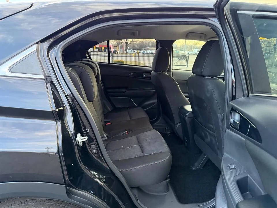 2018 Mitsubishi Eclipse Cross - Image 15 of 18