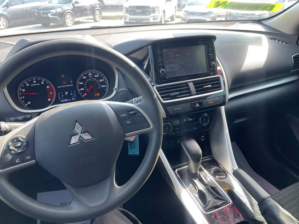 2018 Mitsubishi Eclipse Cross - Image 9 of 9