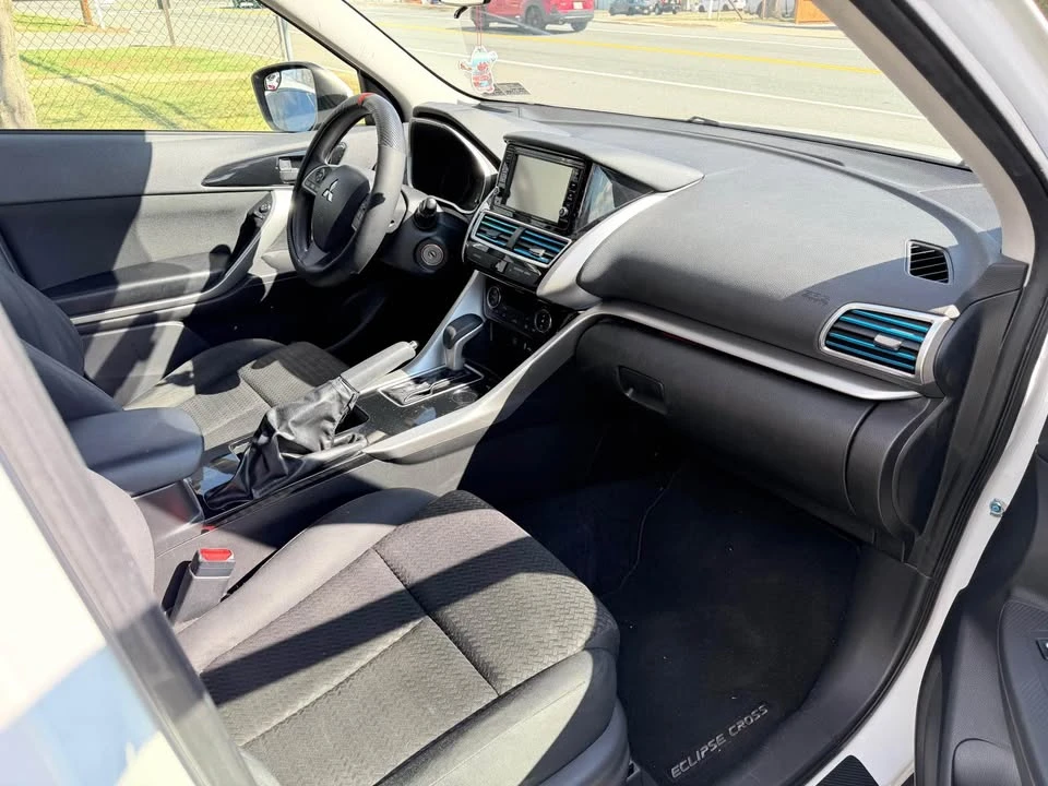 2018 Mitsubishi Eclipse Cross - Image 12 of 13