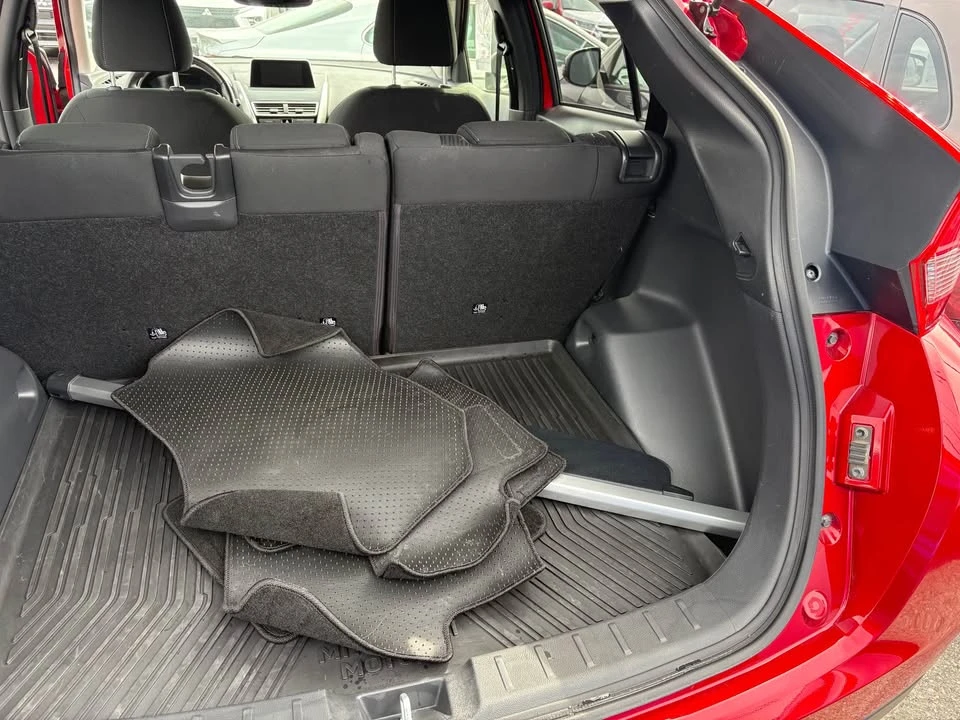 2018 Mitsubishi Eclipse Cross - Image 4 of 7
