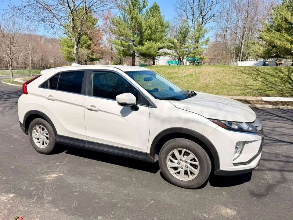2018 Mitsubishi Eclipse Cross - Image 4 of 14