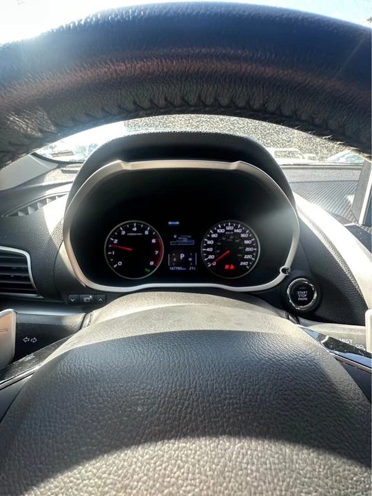 2018 Mitsubishi Eclipse Cross - Image 7 of 9