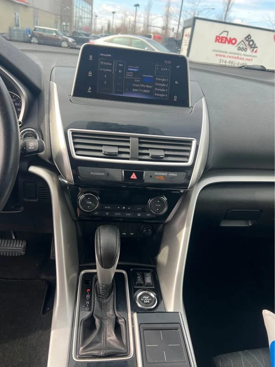 2018 Mitsubishi Eclipse Cross - Image 10 of 13