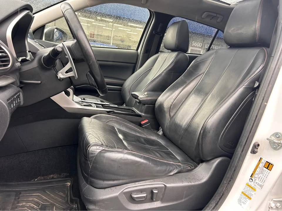 2018 Mitsubishi Eclipse Cross - Image 8 of 12