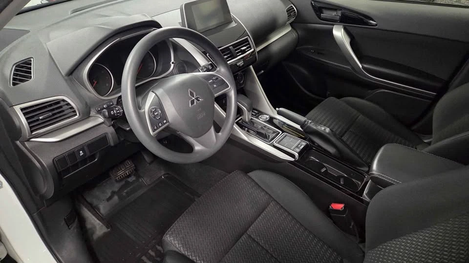 2018 Mitsubishi Eclipse Cross - Image 7 of 14