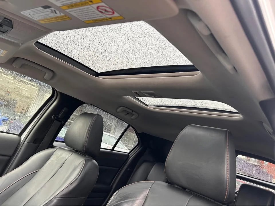 2018 Mitsubishi Eclipse Cross - Image 9 of 12