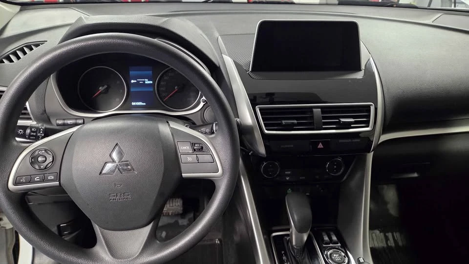 2018 Mitsubishi Eclipse Cross - Image 8 of 14