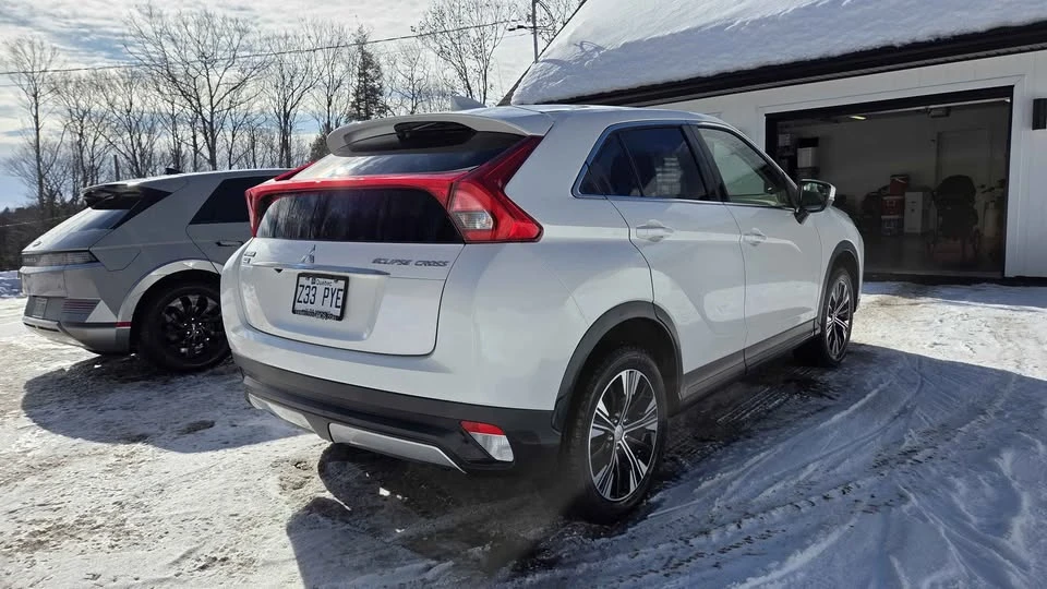 2018 Mitsubishi Eclipse Cross - Image 3 of 14