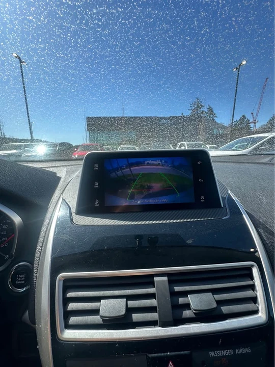 2018 Mitsubishi Eclipse Cross - Image 8 of 9