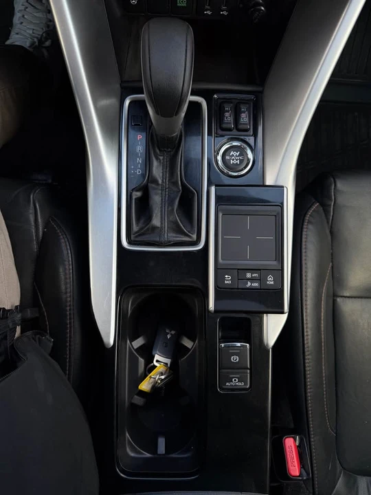 2018 Mitsubishi Eclipse Cross - Image 18 of 19