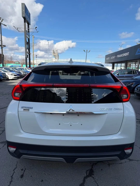 2018 Mitsubishi Eclipse Cross - Image 7 of 19