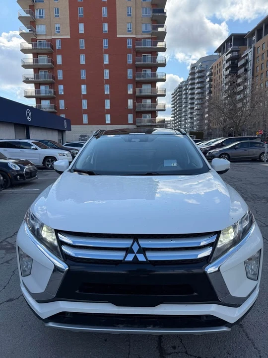 2018 Mitsubishi Eclipse Cross - Image 3 of 19