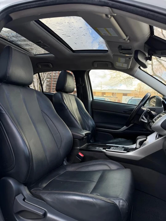 2018 Mitsubishi Eclipse Cross - Image 9 of 19