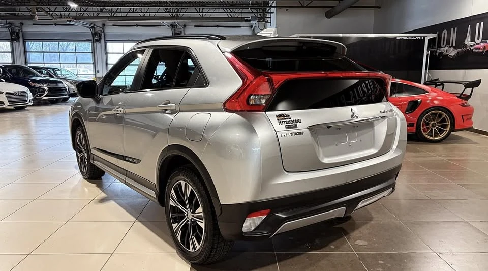 2018 Mitsubishi Eclipse Cross - Image 3 of 9