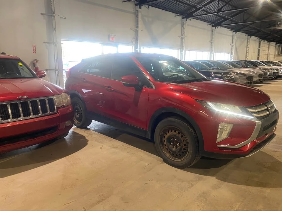 2018 Mitsubishi Eclipse Cross - Image 2 of 8