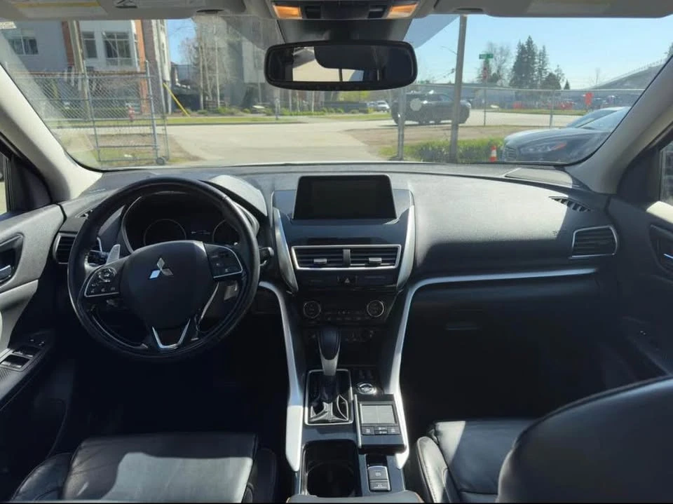 2018 Mitsubishi Eclipse Cross - Image 3 of 4
