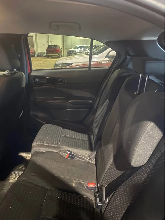 2018 Mitsubishi Eclipse Cross - Image 7 of 8