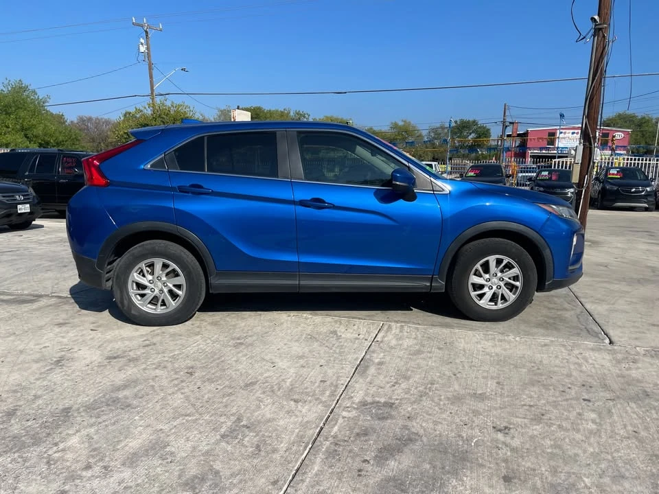 2018 Mitsubishi Eclipse Cross - Image 4 of 9