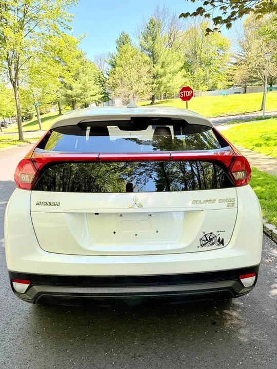 2018 Mitsubishi Eclipse Cross - Image 2 of 16